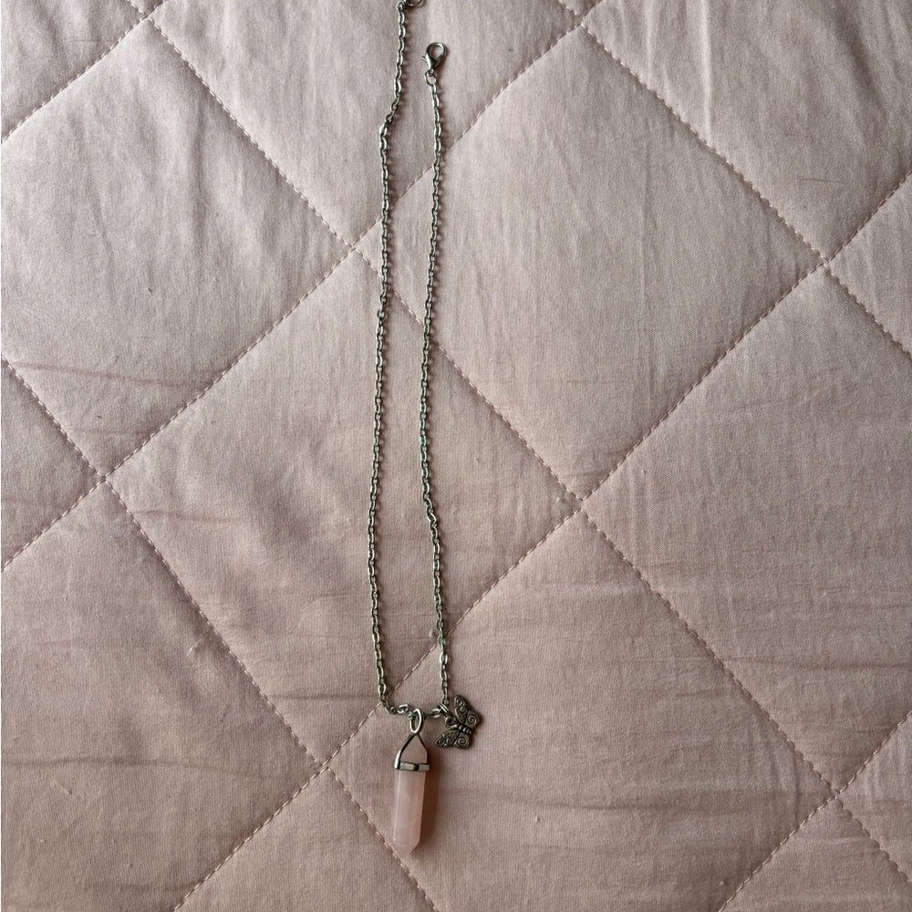 Elegant Silver and Rose Quartz Pendant Necklace
